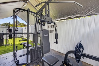 Motivated sellers! Welcome to this beautifully updated 4-bedroom - photo 36