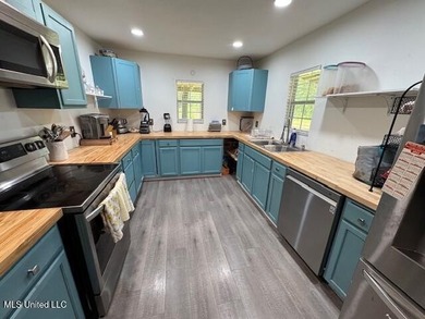 Newly built home in the country with 4 bedrooms, 2 bathrooms - photo 2