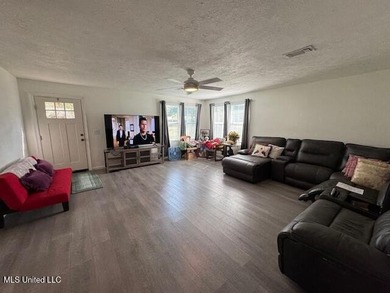 Newly built home in the country with 4 bedrooms, 2 bathrooms - photo 8