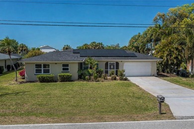Port Charlotte Waterway Area Home For Sale in Punta Gorda Florida
