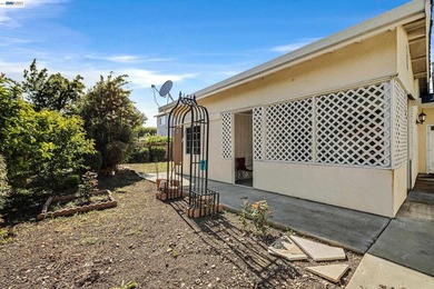 Welcome to 523 Evelyn St, Hayward, a well-located property - photo 44
