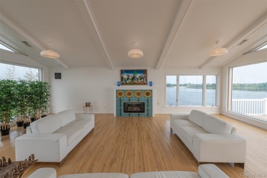 Beach Front Post Modern Contemporary on a 30 house Private - photo 8