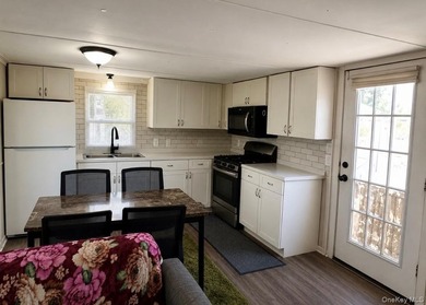 Buy the unit and rent the land to call it your own. Land lease - photo 4
