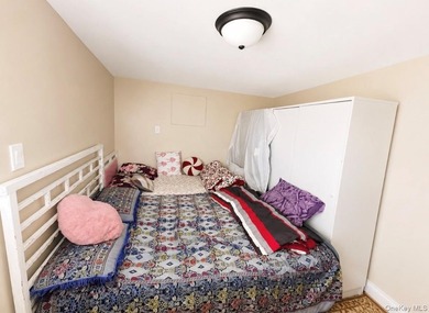 Buy the unit and rent the land to call it your own. Land lease - photo 9