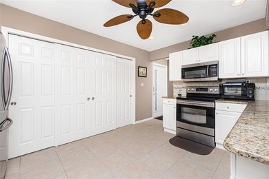 Impressive condo with DEEDED DOCK and 10,000 lb BOAT LIFT!! This - photo 7