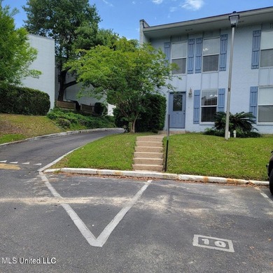 This charming 2 bedroom, 1.5 bath end unit condo is ideally - photo 7