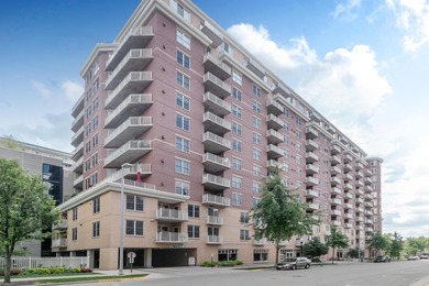 Lake Mendota Condo Active Under Contract in Madison Wisconsin