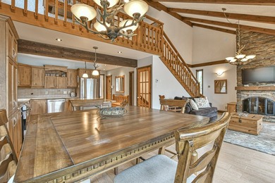 Ready to welcome you for the summer, this stunning waterfront - photo 17