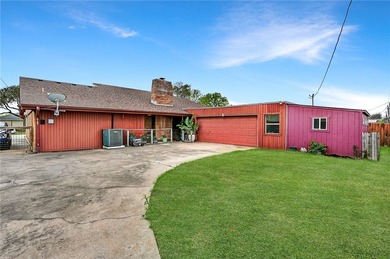 Open House Sun., June 14th from 1 to 3! Nestled in the desirable - photo 32