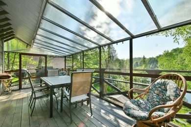 Ready to welcome you for the summer, this stunning waterfront - photo 33