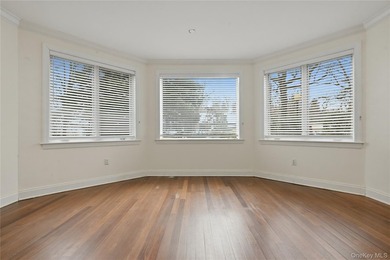 Welcome to this spacious 2-bedroom, 2.5-bathroom condominium - photo 10