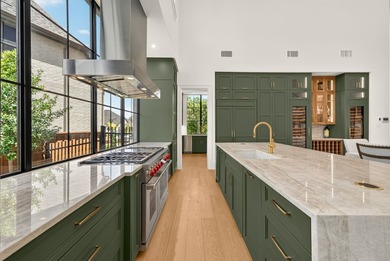 Experience elevated luxury in this gorgeous Huntington custom in - photo 4