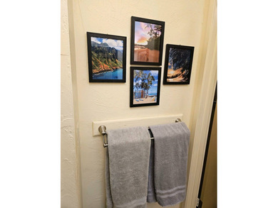 Beautiful upgraded & Refurbished unit. Currently in vacation - photo 8