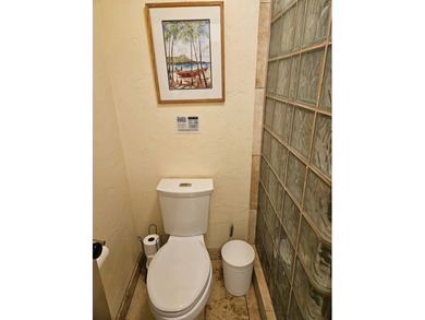 Beautiful upgraded & Refurbished unit. Currently in vacation - photo 10