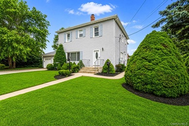 Very Rare Legal Two-Family By CO In The Heart Of West Islip! - photo 2