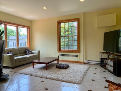 Classic Center Hall Colonial completely renovated. Extra large - photo 17