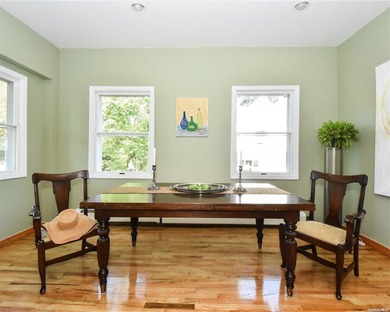 Classic Center Hall Colonial completely renovated. Extra large - photo 19