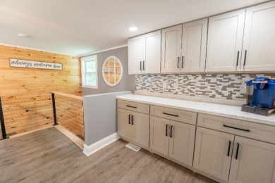 Fully remodeled, modern lake home with 10' lake access - photo 7