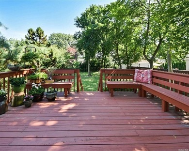 Classic Center Hall Colonial completely renovated. Extra large - photo 31
