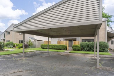 Enjoy peaceful living in this beautifully situated condo just - photo 2