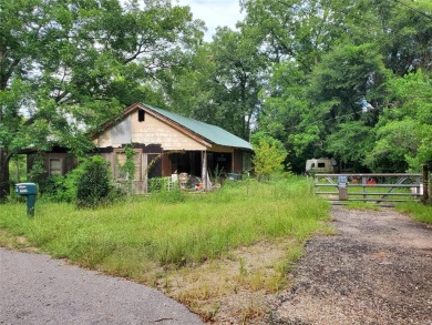 (private lake, pond, creek) Home For Sale in Ozark Alabama