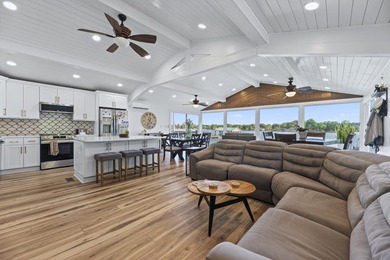 This beautifully renovated 5-bedroom, 3-bath Lake Marion - photo 13