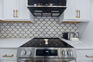 This beautifully renovated 5-bedroom, 3-bath Lake Marion - photo 17