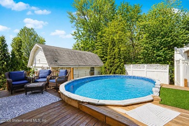 Welcome to this beautifully maintained detached colonial located - photo 32