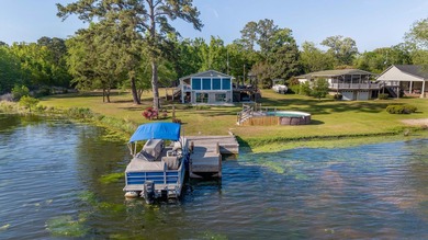 This beautifully renovated 5-bedroom, 3-bath Lake Marion - photo 42