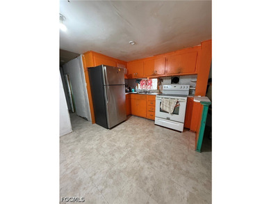 INVESTOR SPECIAL: BLANK CANVAS IN THE HEART OF BONITA SPRINGS! - photo 5
