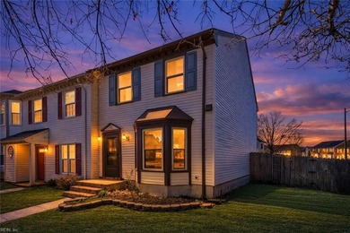 (private lake, pond, coastal) Townhome/Townhouse For Sale in Virginia Beach Virginia