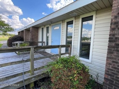 Neuse River Lot Sale Pending in Bridgeton North Carolina