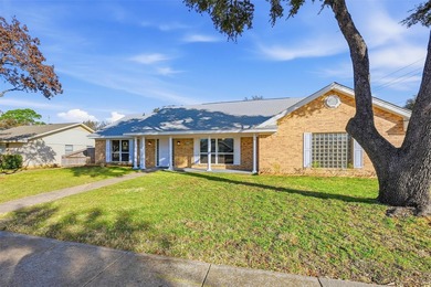 Fully Renovated Corner Lot Home in the Heart of Pantego! - photo 4