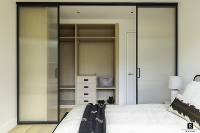 The rare one-bedroom with a true dressing room. Residence 2B is - photo 4