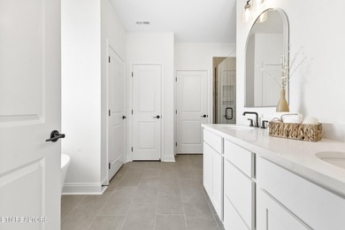 BACK ON THE MARKET & MOVE IN READY!!!! Welcome to the Willow - a - photo 28