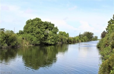 Cape Coral Lakes Area Lot For Sale in Cape Coral Florida