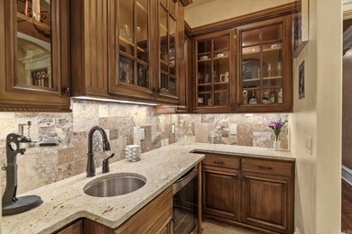 Welcome to 106 Orle, where Tuscan-inspired elegance meets - photo 9