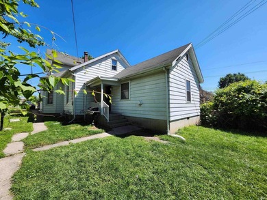 Located just steps from Lakeside Park, this FULLY RENTED - photo 3