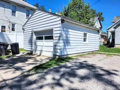 Located just steps from Lakeside Park, this FULLY RENTED - photo 6