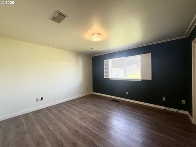 Custom-built and thoughtfully designed, this 2-bedroom, 2-bath - photo 9