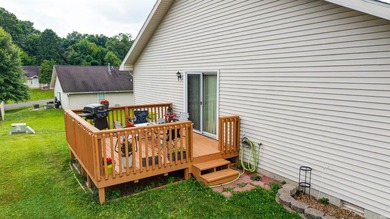 This charming and spacious 2-unit home is currently rented as - photo 4