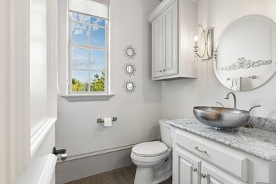 Experience timeless elegance in this exceptional custom estate - photo 15