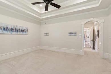Experience timeless elegance in this exceptional custom estate - photo 17