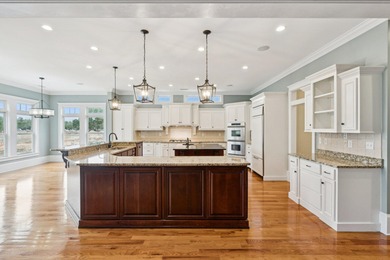 Opportunities like this rarely come along. This turnkey, 8,000+