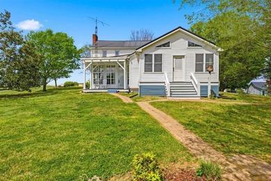 Charming plantation style home situated on over an acre of land - photo 21