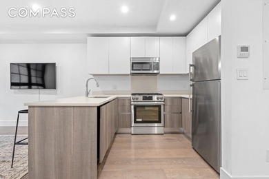 *FULLY RENOVATED TOWNHOUSE w/FULL GUEST HOUSE, ROOF POOL & - photo 24