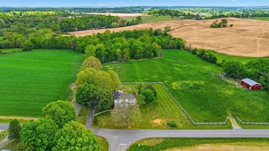 Charming plantation style home situated on over an acre of land - photo 32