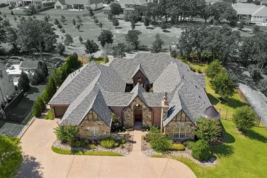 Experience timeless elegance in this exceptional custom estate - photo 38