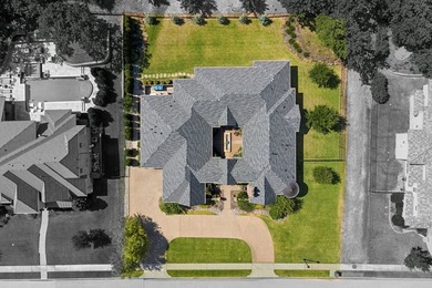 Experience timeless elegance in this exceptional custom estate - photo 39
