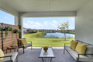 Better than new! CHARMING VILLA on a LAKE FRONT LOT in the - photo 40